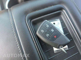 2023 GMC Yukon XL SLE 3SA - miniatura 5
