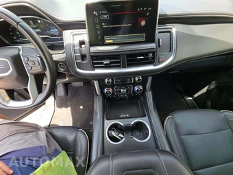 2023 GMC Yukon XL SLT 4SA - miniatura 5