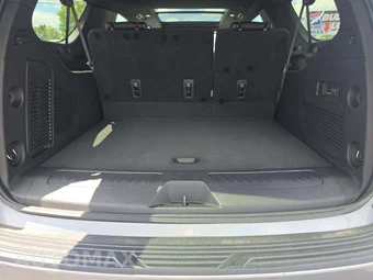 2023 GMC Yukon XL SLT 4SA - miniatura 12
