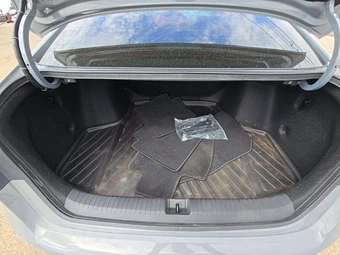 2023 Honda Accord Hybrid Sport w/o BSI - miniatura 11