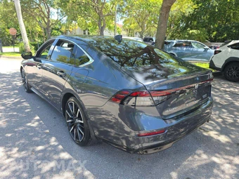 2023 Honda Accord Hybrid Touring - miniatura 3