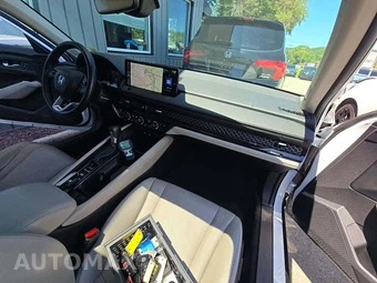 2023 Honda Accord Hybrid Touring - miniatura 19