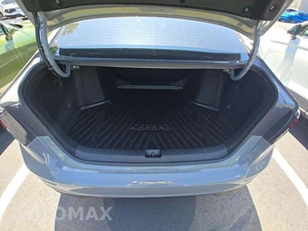 2023 Honda Accord Hybrid Touring w/o BSI - miniatura 14