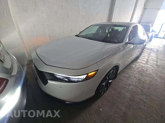 2023 Honda Accord Hybrid Touring w/o BSI