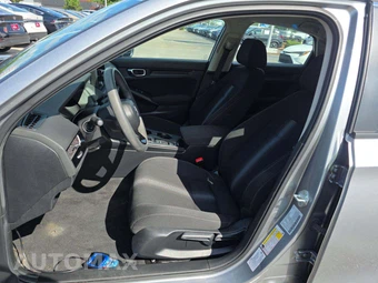 2023 Honda Civic Hatchback LX - miniatura 3