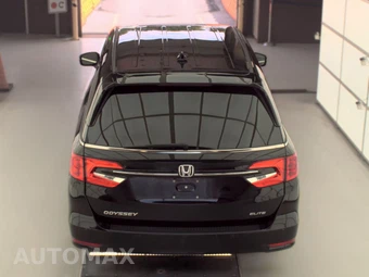 2023 Honda Odyssey Elite 118.1" WB - miniatura 5