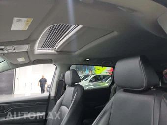 2023 Honda Odyssey EX-L 118.1" WB - miniatura 11