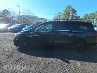 2023 Honda Odyssey Sport 118.1" WB - miniatura 3