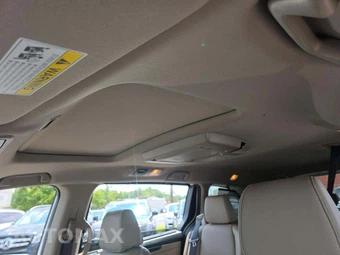2023 Honda Odyssey Touring 118.1" WB - miniatura 11