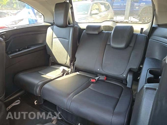 2023 Honda Odyssey Touring 118.1" WB - miniatura 14