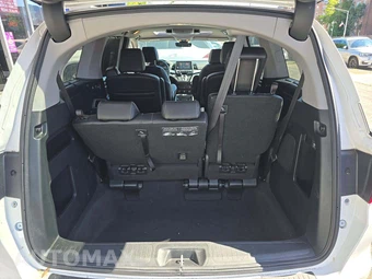 2023 Honda Odyssey Touring 118.1" WB - miniatura 15