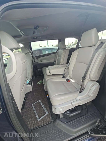 2023 Honda Odyssey Touring 118.1" WB - miniatura 13