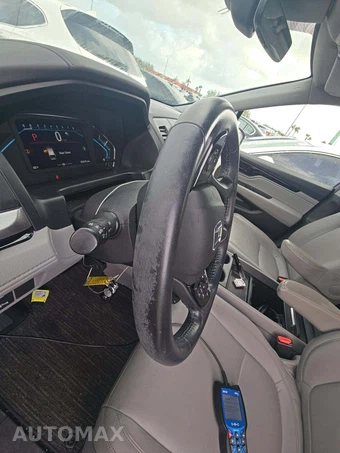 2023 Honda Odyssey Touring 118.1" WB - miniatura 22