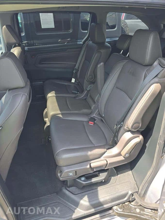 2023 Honda Odyssey Touring 118.1" WB - miniatura 13