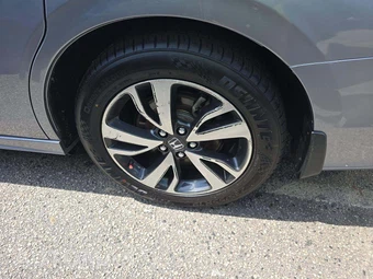 2023 Honda Odyssey Touring 118.1" WB - miniatura 22