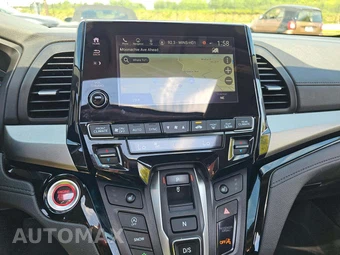 2023 Honda Odyssey Touring 118.1" WB - miniatura 10