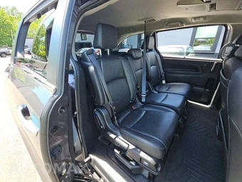 2023 Honda Odyssey Touring 118.1" WB - miniatura 17