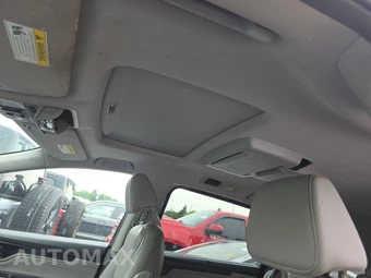 2023 Honda Odyssey Touring 118.1" WB - miniatura 18