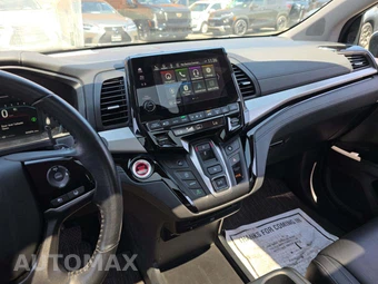 2023 Honda Odyssey Touring 118.1" WB - miniatura 10