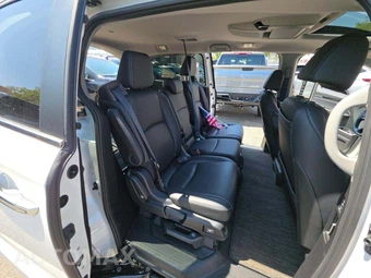 2023 Honda Odyssey Touring 118.1" WB - miniatura 17