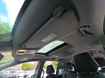 2023 Honda Odyssey Touring 118.1" WB - miniatura 11