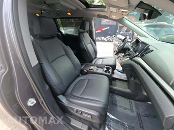 2023 Honda Odyssey Touring 118.1" WB - miniatura 19