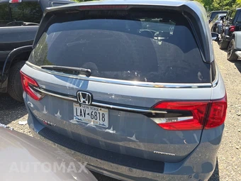 2023 Honda Odyssey Touring 118.1" WB - miniatura 17