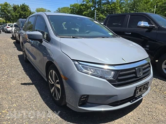 2023 Honda Odyssey Touring 118.1" WB - miniatura 3