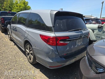 2023 Honda Odyssey Touring 118.1" WB - miniatura 6