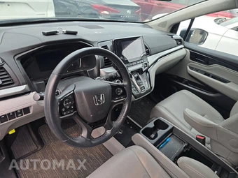 2023 Honda Odyssey Touring 118.1" WB - miniatura 11