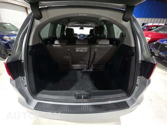2023 Honda Odyssey Touring 118.1" WB - miniatura 12