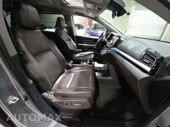 2023 Honda Odyssey Touring 118.1" WB - miniatura 16