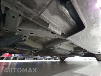 2023 Honda Odyssey Touring 118.1" WB - miniatura 4