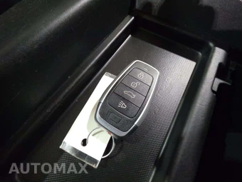 2023 Honda Odyssey Touring 118.1" WB - miniatura 5