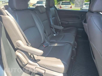 2023 Honda Odyssey Touring 118.1" WB - miniatura 17