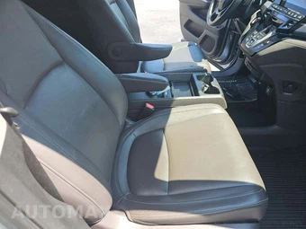 2023 Honda Odyssey Touring 118.1" WB - miniatura 19