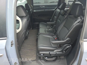 2023 Honda Odyssey Touring 118.1" WB - miniatura 13