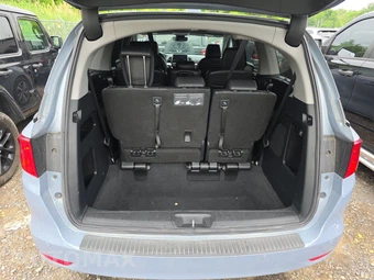 2023 Honda Odyssey Touring 118.1" WB - miniatura 17