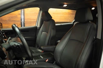 2023 Honda Odyssey Touring 118.1" WB - miniatura 11
