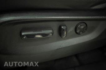 2023 Honda Odyssey Touring 118.1" WB - miniatura 12