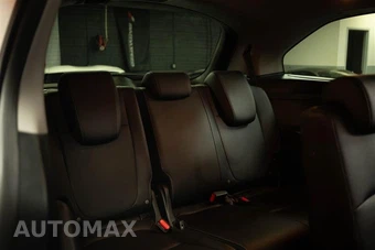 2023 Honda Odyssey Touring 118.1" WB - miniatura 18