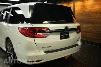 2023 Honda Odyssey Touring 118.1" WB - miniatura 6