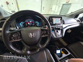 2023 Honda Odyssey Touring 118.1" WB - miniatura 10