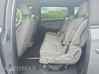 2023 Honda Odyssey Touring 118.1" WB - miniatura 10