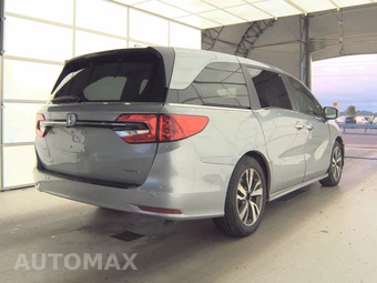 2023 Honda Odyssey Touring 118.1" WB - miniatura 4
