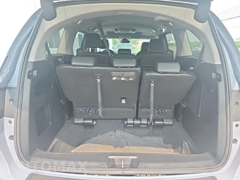 2023 Honda Odyssey Touring 118.1" WB - miniatura 14