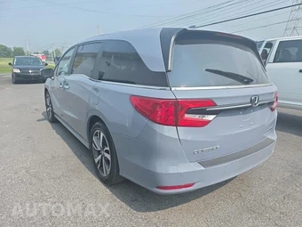 2023 Honda Odyssey Touring 118.1" WB - miniatura 6