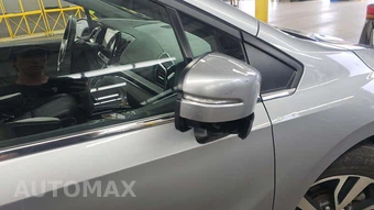 2023 Honda Odyssey Touring 118.1" WB - miniatura 34