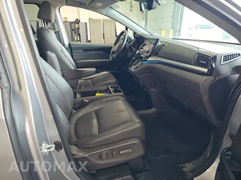 2023 Honda Odyssey Touring 118.1" WB - miniatura 8