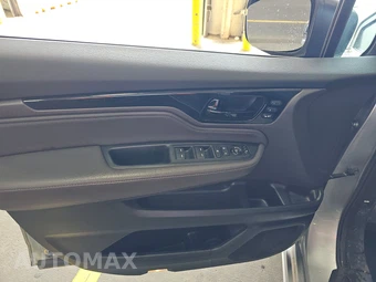 2023 Honda Odyssey Touring 118.1" WB - miniatura 9